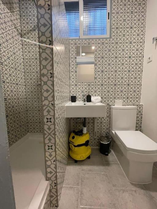 마드리드 New Piso Centrico 7Pax A 2 Min Andando De Gran Via 아파트 외부 사진